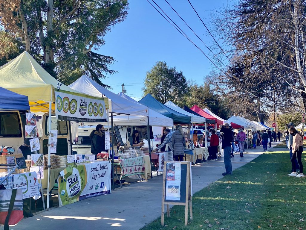 2020 12 14 07.35 Farmers Market