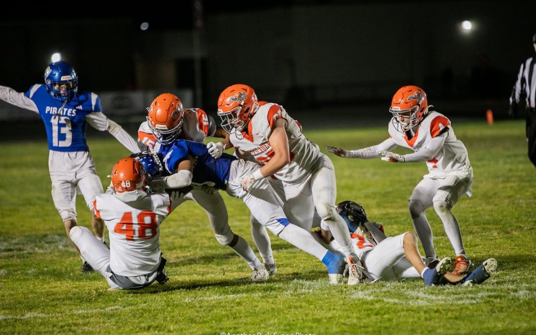 Morro Bay overpowers Atascadero to advance in playoffs