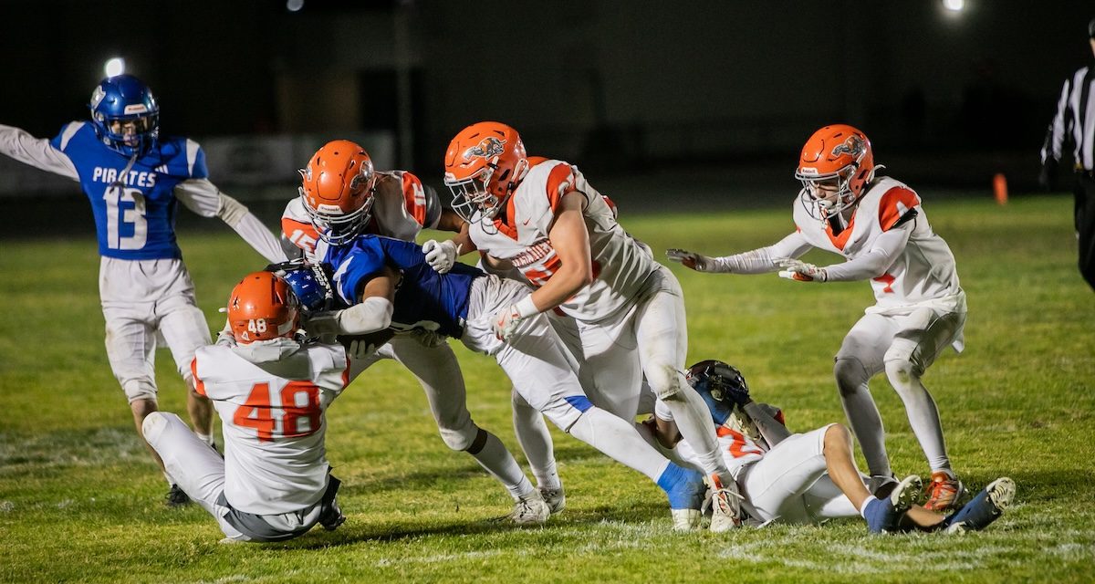 Morro Bay overpowers Atascadero to advance in playoffs