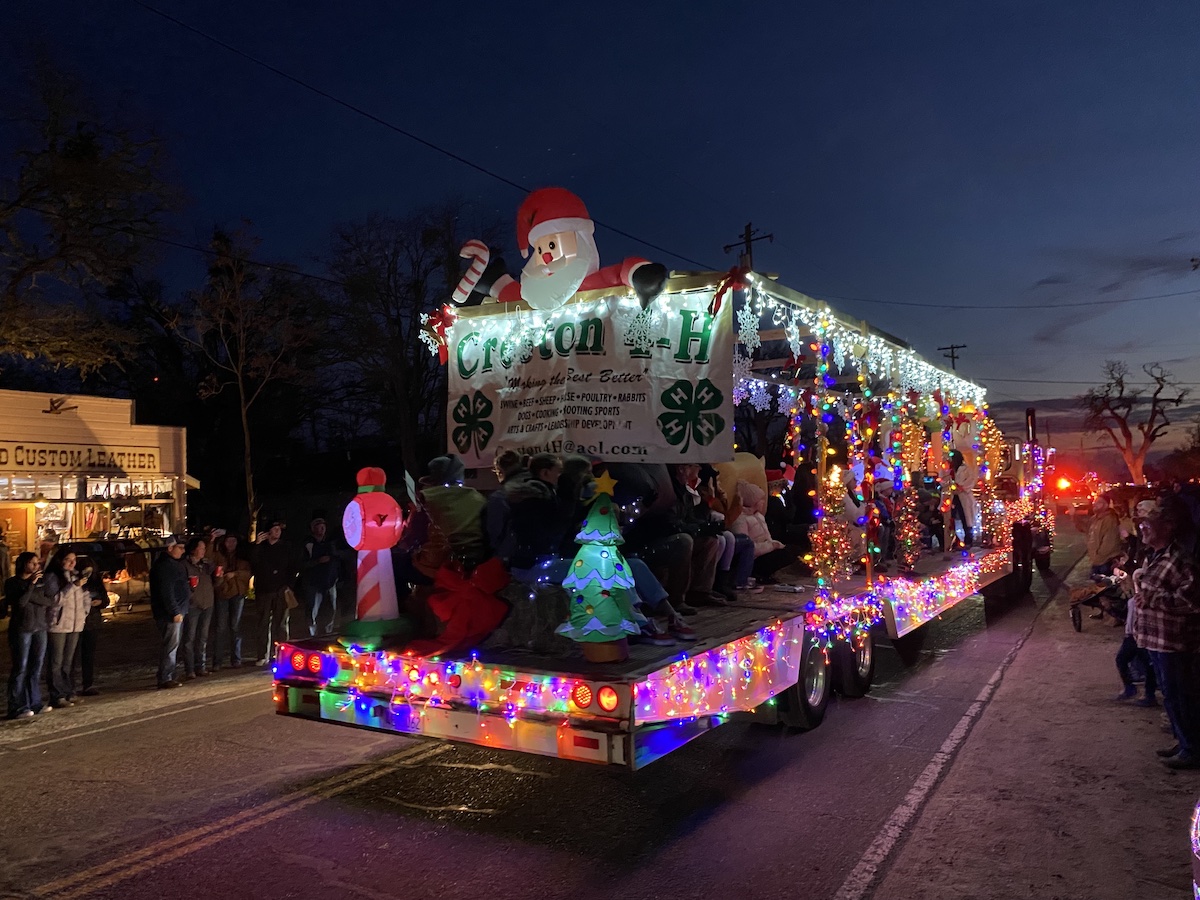 Holiday Parades Light Up Creston and San Miguel • Atascadero News