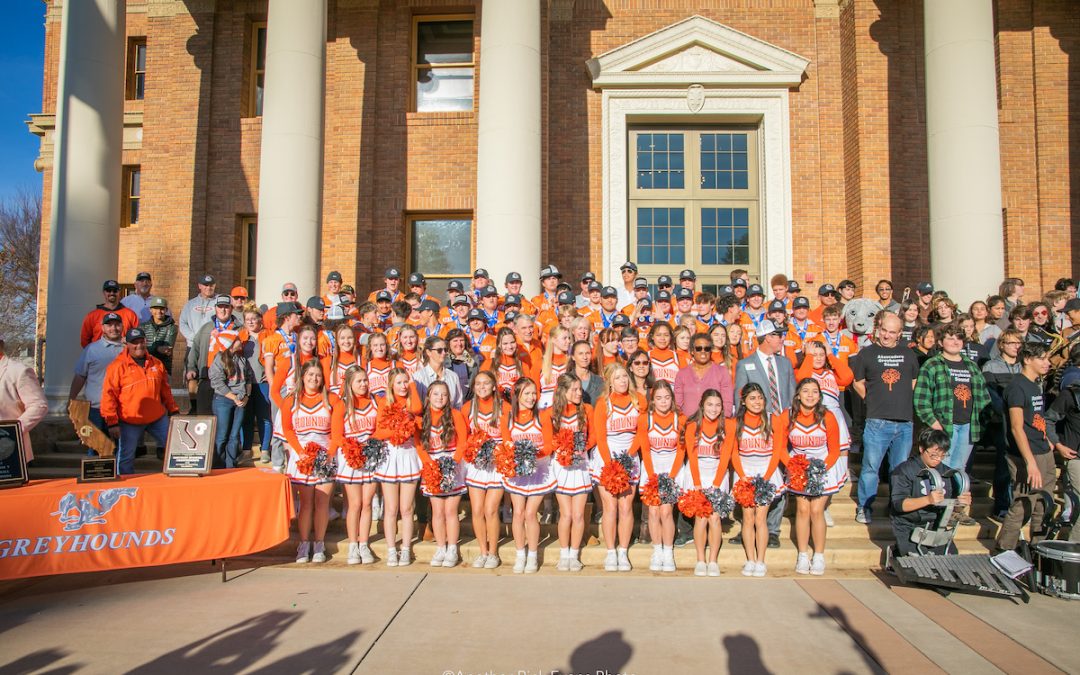 Recent Hounds Celebrate Championship With Parade To City Hall