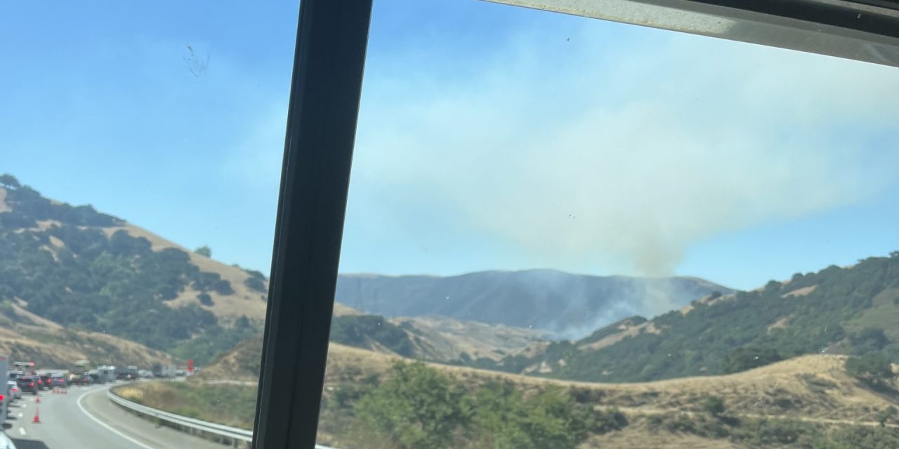 Fire starts along HWY 101 on Cuesta Grade, threatening structures and forcing closures