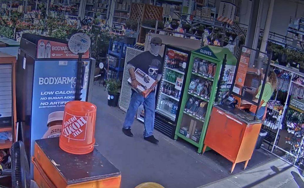 APD Respond to Armed Robbery at Home Depot