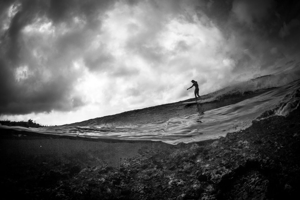 Courtney Conlogue in Maui c WSL Poullenot