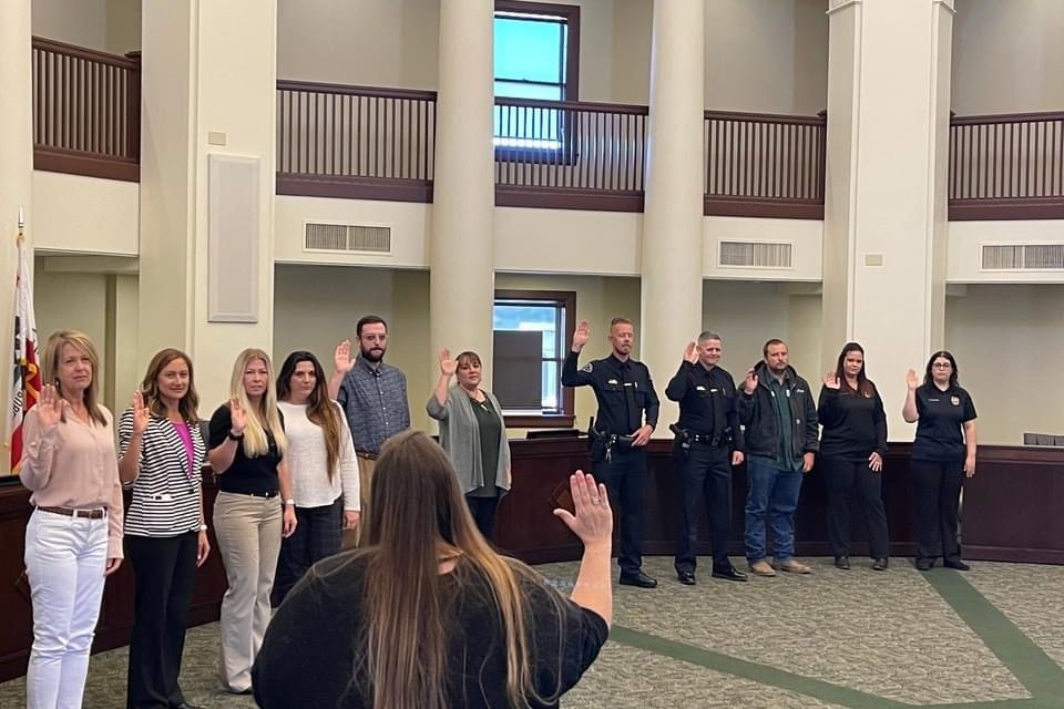 Atascadero’s New Hires, Promotions Take Oaths of Office