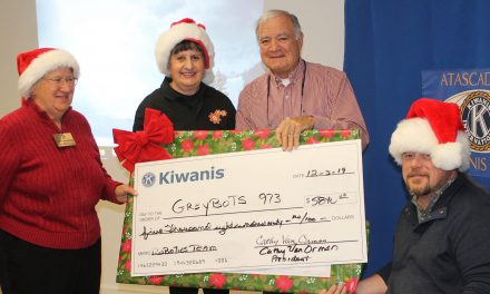 Knights of Columbus, Kiwanis Club Donates to Greybots