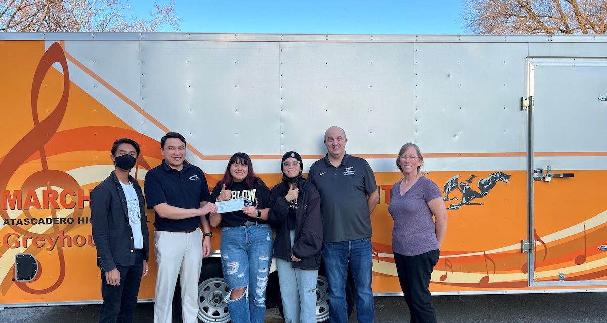 <strong>SLO Masons Donate to AHS Music Program</strong>