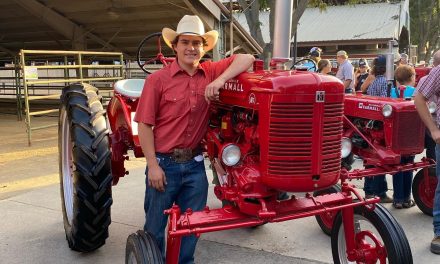 JB Dewar Tractor Restoration Winners Awarded at CMSF