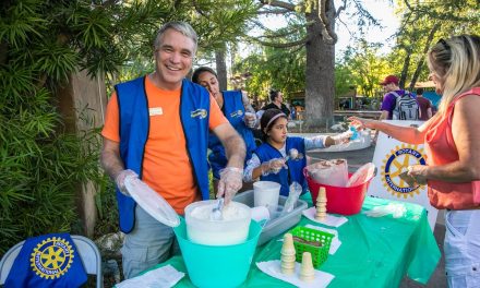 Charles Paddock Zoo Hosts 19th Annual Ice Cream Zoofari